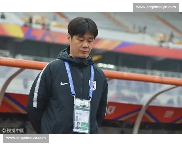 李霄鹏：低谷淬炼意志，中国足球需要 “不认输” 的脊梁